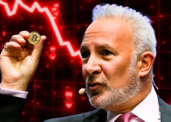 Peter Schiff Says ‘Conman’ Saylor Is ‘Finished’ as Bitcoin Giant Builds $1.44B USD Reserve