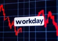 Workday stock has become a bargain: is it safe to buy the dip?