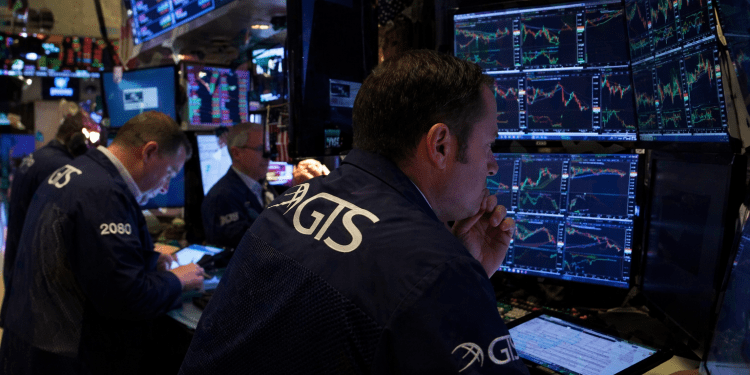 MSTR stock leads crypto-linked rally as Bitcoin surges