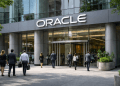 Oracle stock slips on AI spending concerns, why analysts still see upside