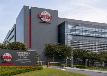 Why is TSMC stock falling despite record Q2 earnings?